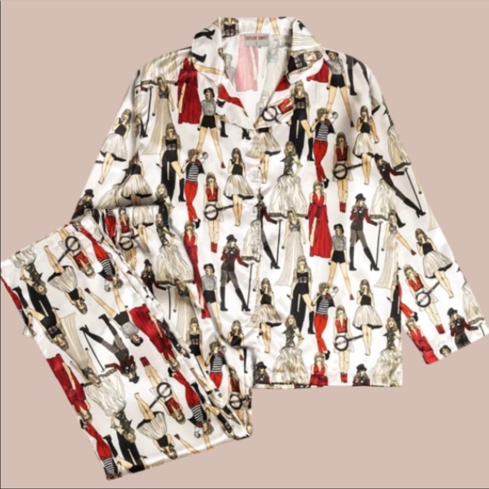 NEW Taylor Swift RED (Taylor’s Version) Eras Pajamas - Picture 2 of 11